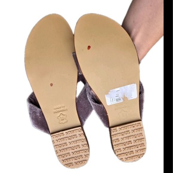 Anthropologie Mystique Velvet Slides Lilac Sandals 10 NEW - Picture 5 of 5